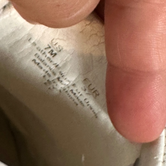 SAM EDELMAN - Leya Pom Pom Sneakers - Picture 9 of 9